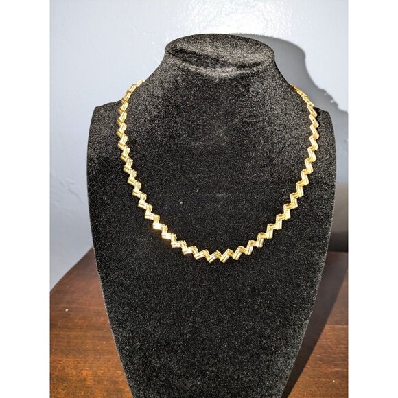 Vintage Gold-Tone Zigzag Necklace With Hook Clasp - Picture 1 of 7